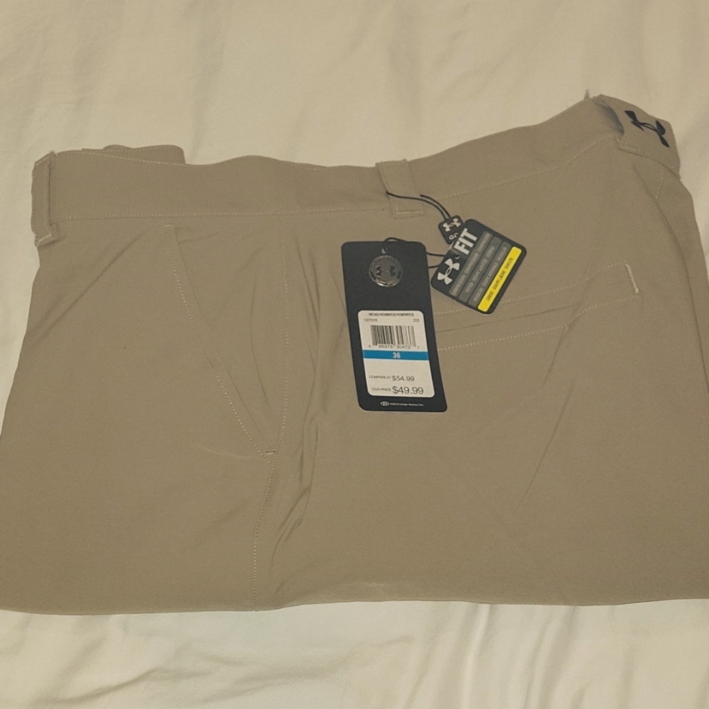Men's Under Armour Golf Shorts. Size 36. NWT. Dark khaki color. Loose Fit.